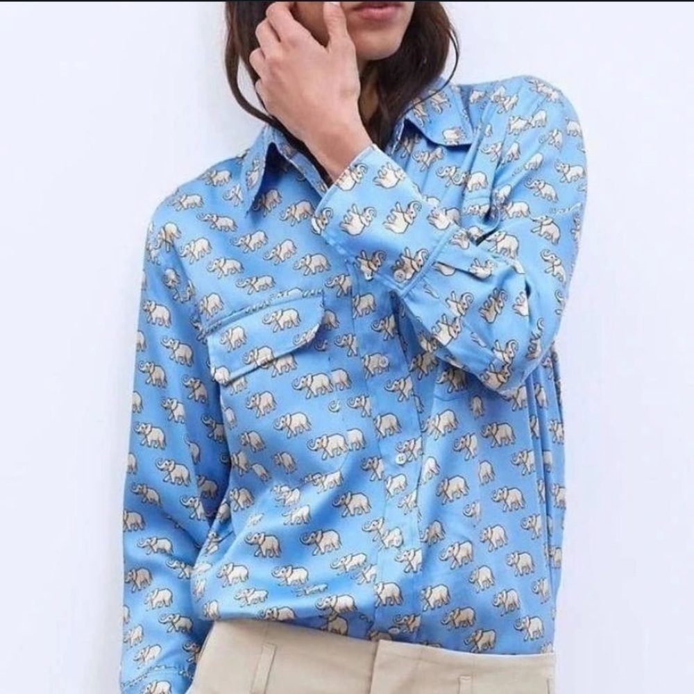 ZARA Baby Blue Elephant Print Button Down Long Sleeve Blouse Size Small